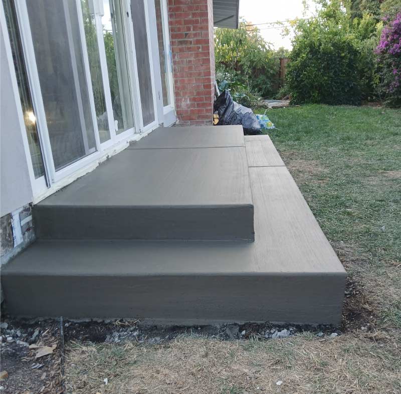 concrete sidewalk completed by the best concrete contractors in merced